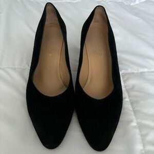 Vintage Gucci Suede Pump